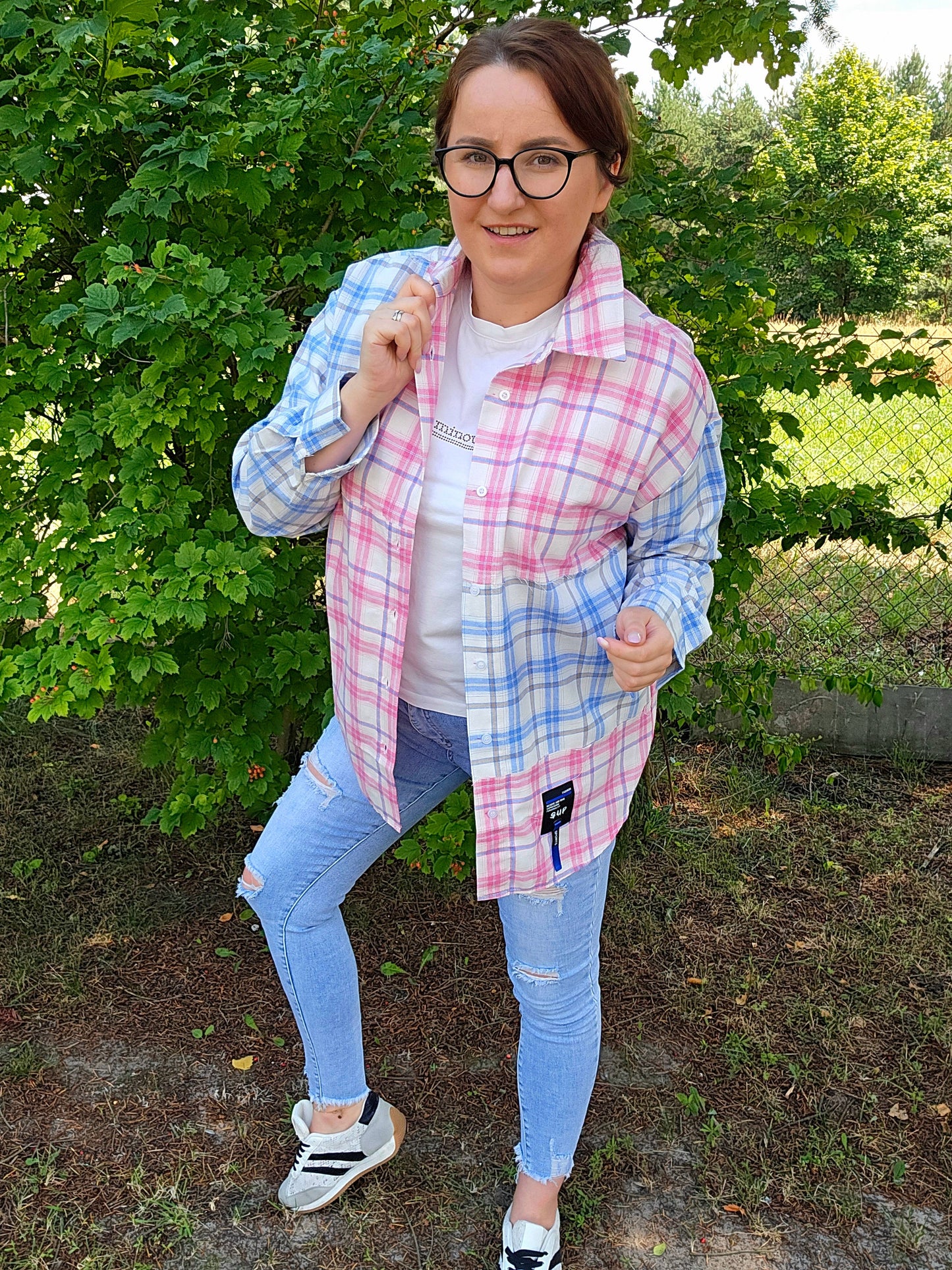 Trendiges Patchwork Karo-Hemd – Oversize Look hellblau - rosa Miss City