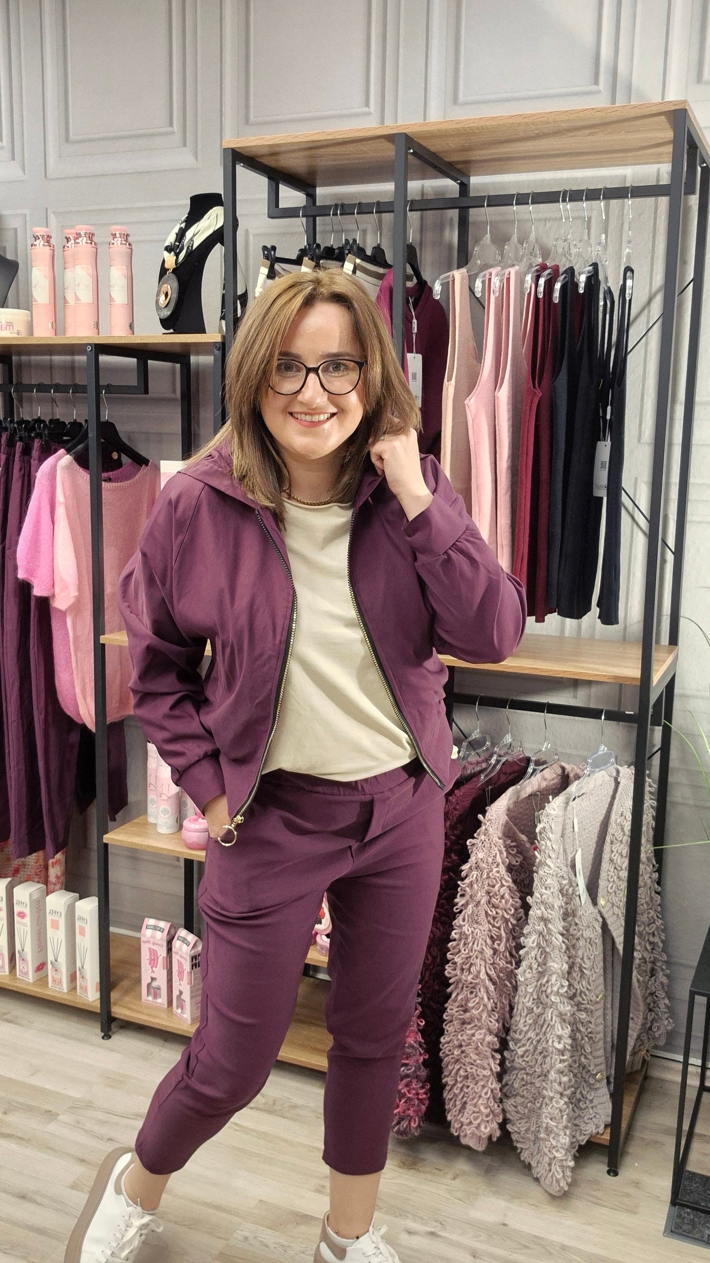 Anzug Jacke und Hose von Minouu Pflaume - Aga Minouu