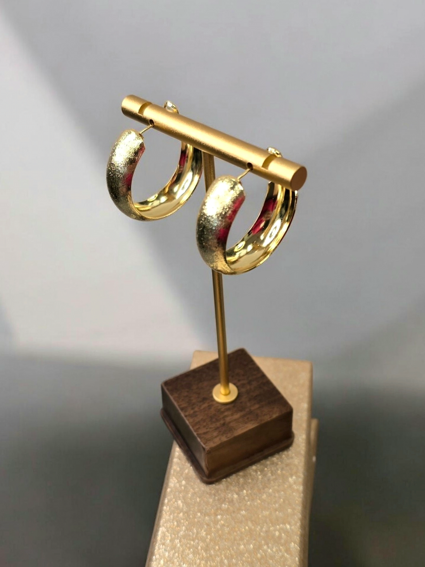 Elegante Mini Creolen Ohrringe Ramoneska