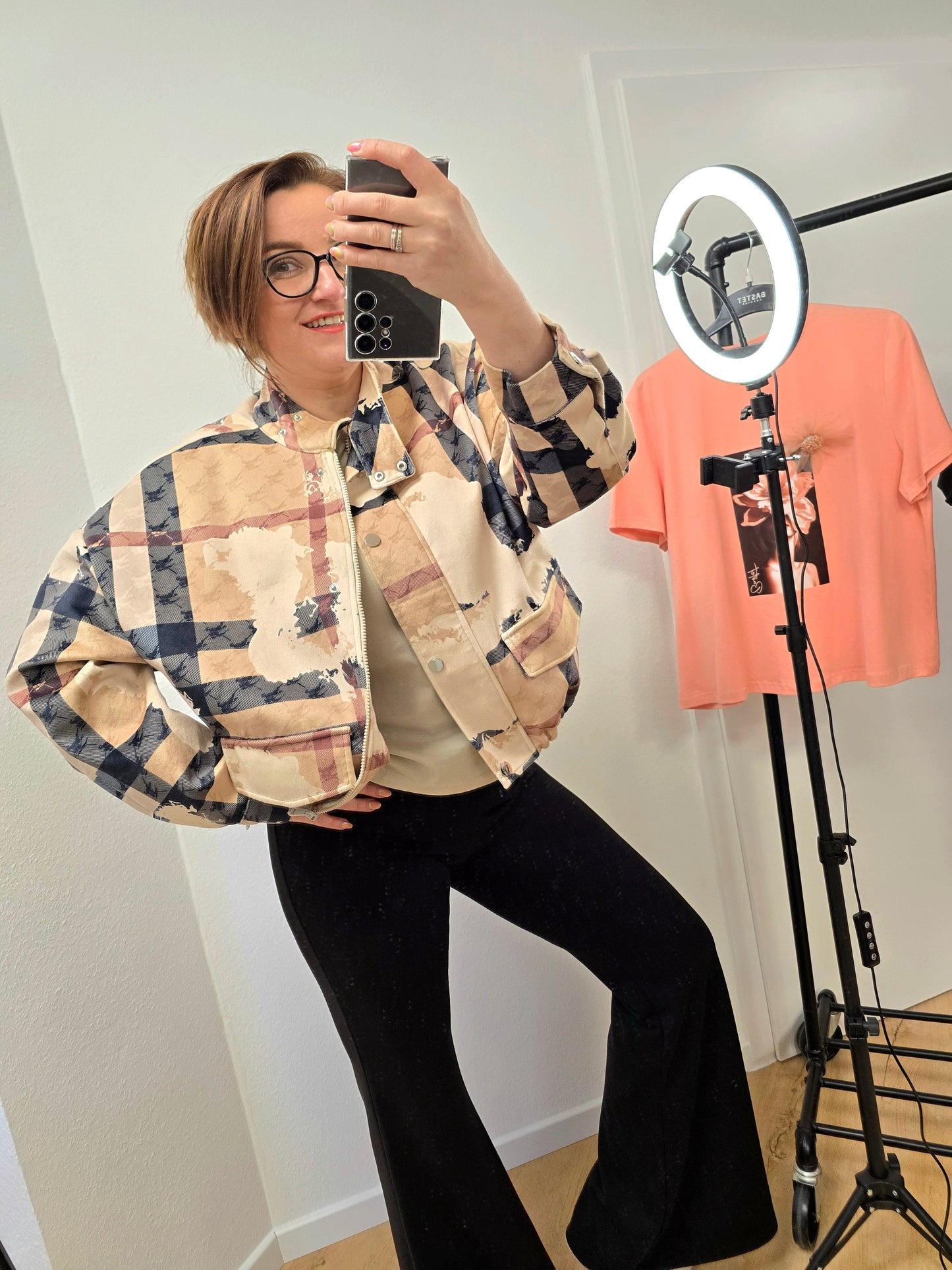 Bomberjacke Liza beige Muster Ramoneska