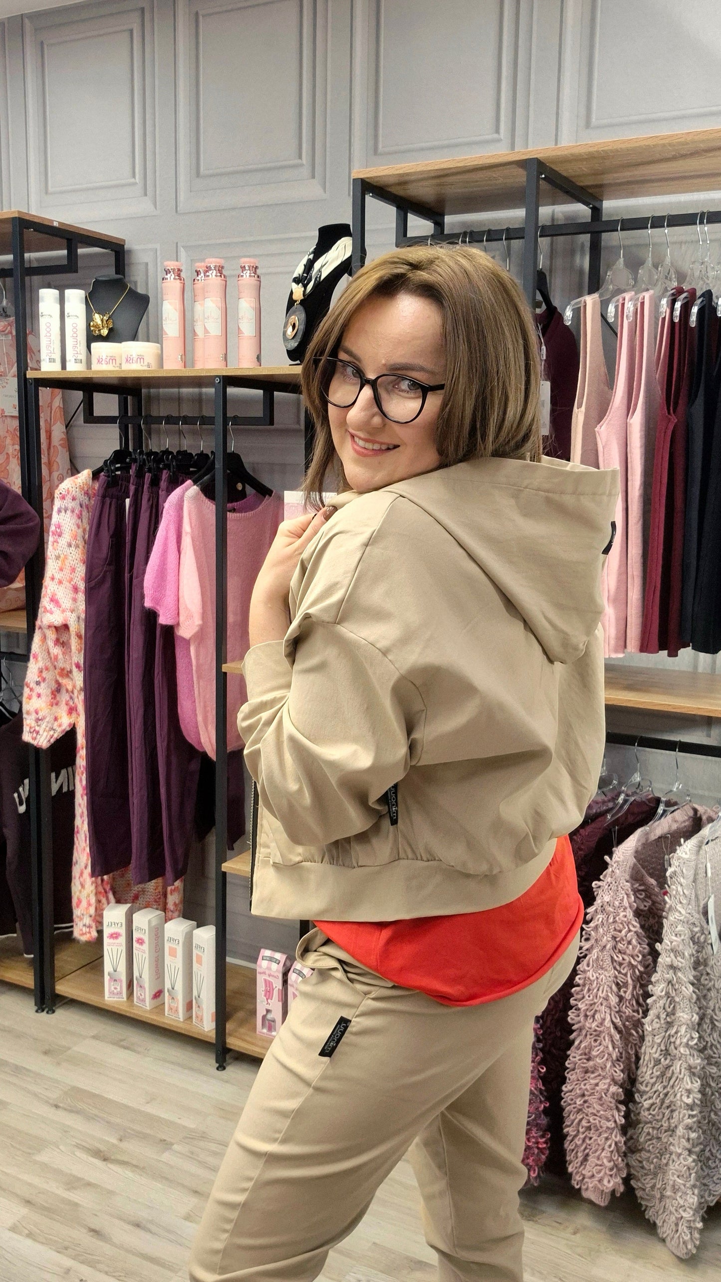 Anzug Jacke und Hose von Minouu beige - Aga Minouu