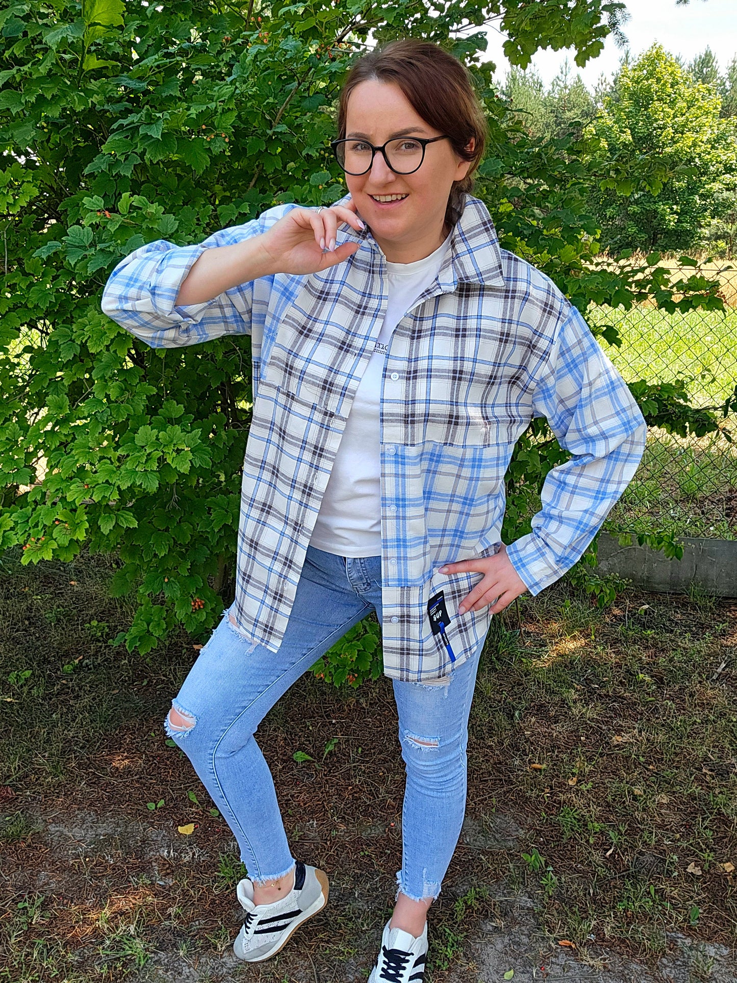 Trendiges Patchwork Karo-Hemd – Oversize Look hellblau - schwarz Miss City