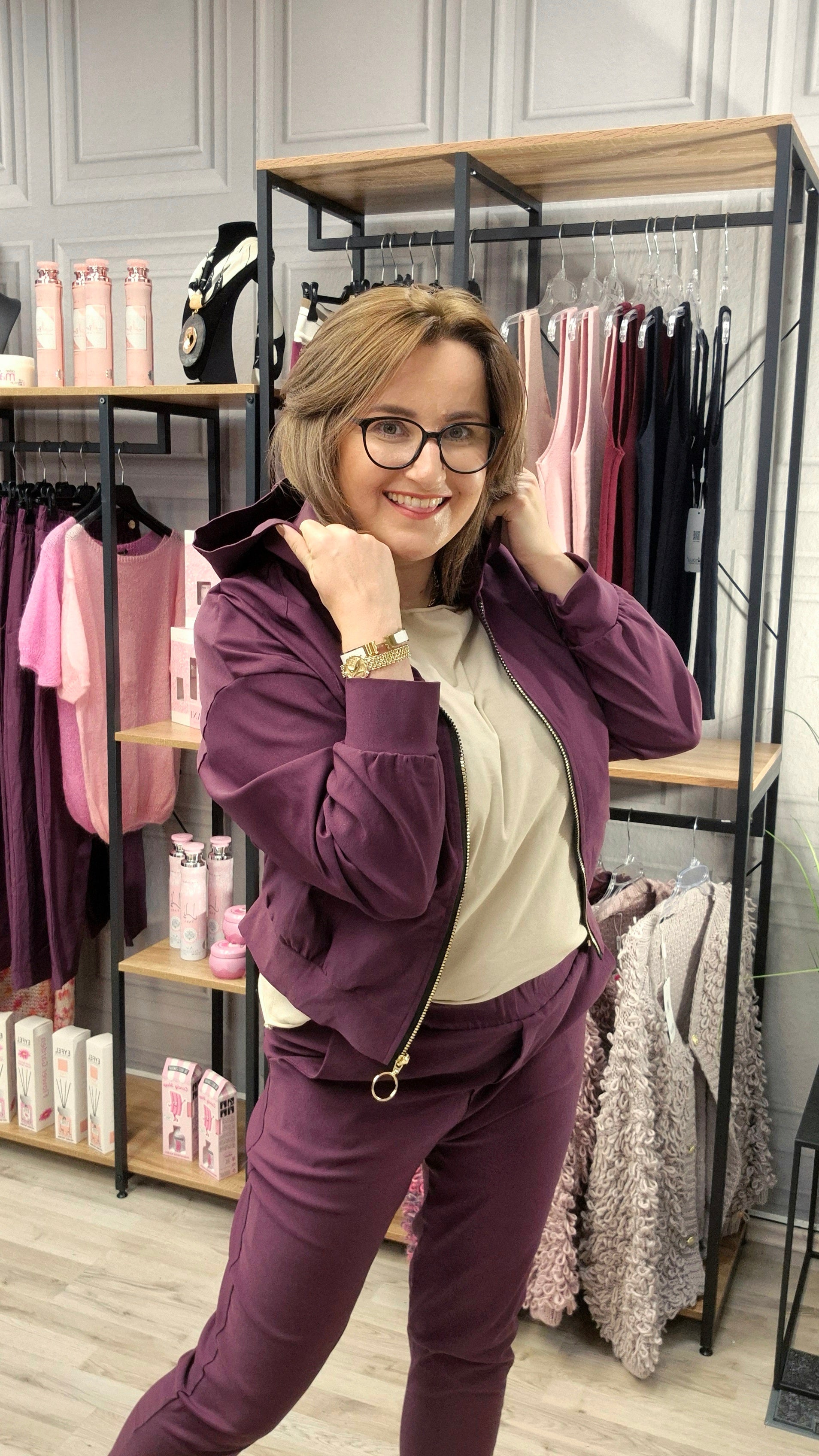 Anzug Jacke und Hose von Minouu Pflaume - Aga Minouu