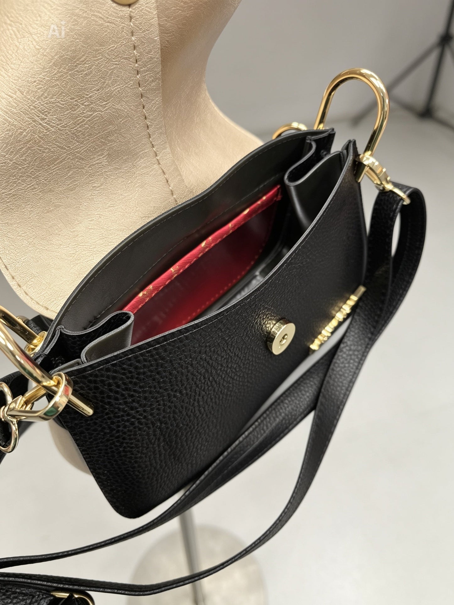 Massimo Contti Tasche Mini Herz schwarz Massimocontti