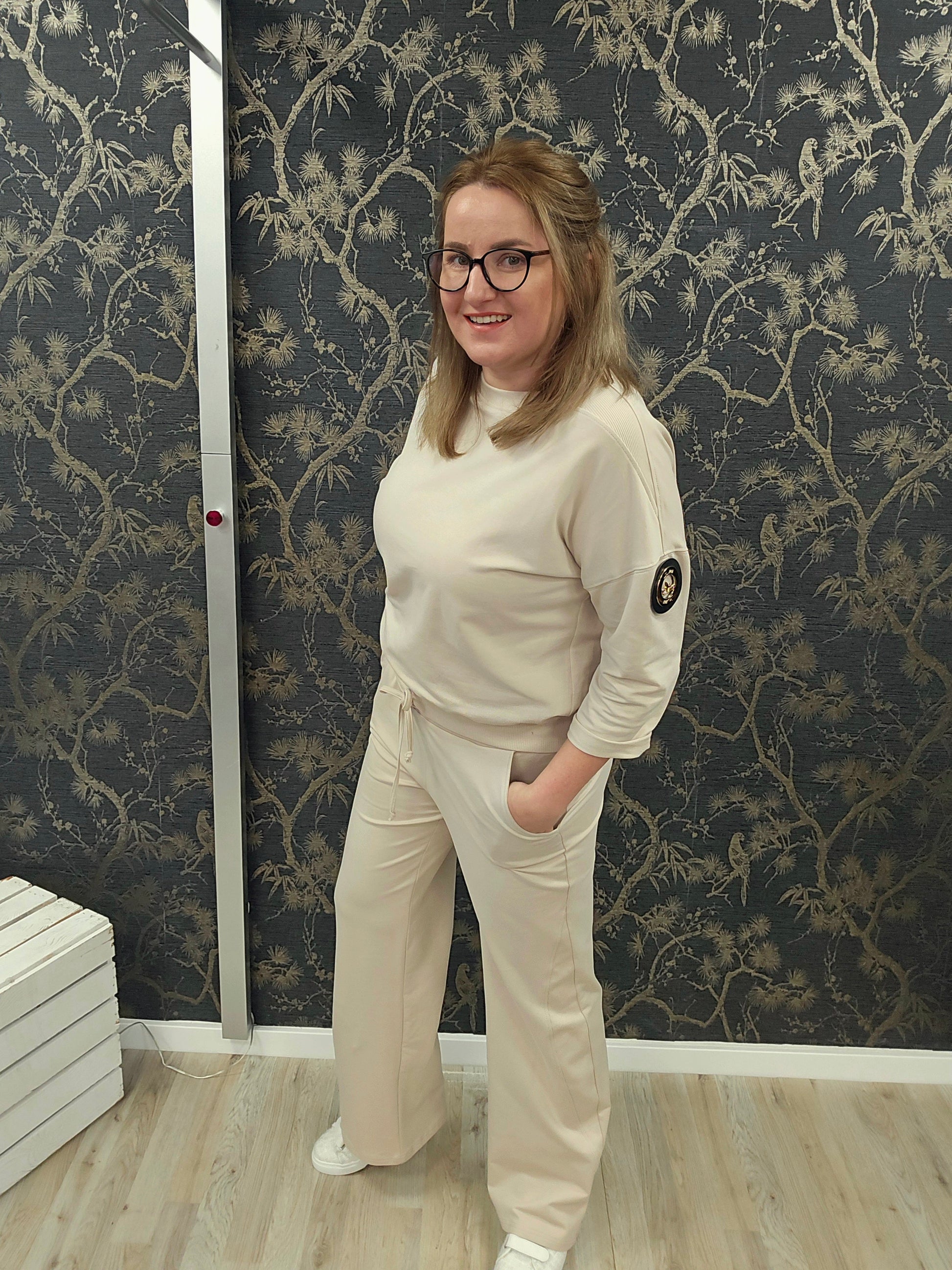 Anzug la..mu Ring Logo beige  Sweatshirt und Hose breite Beine Ramoneska