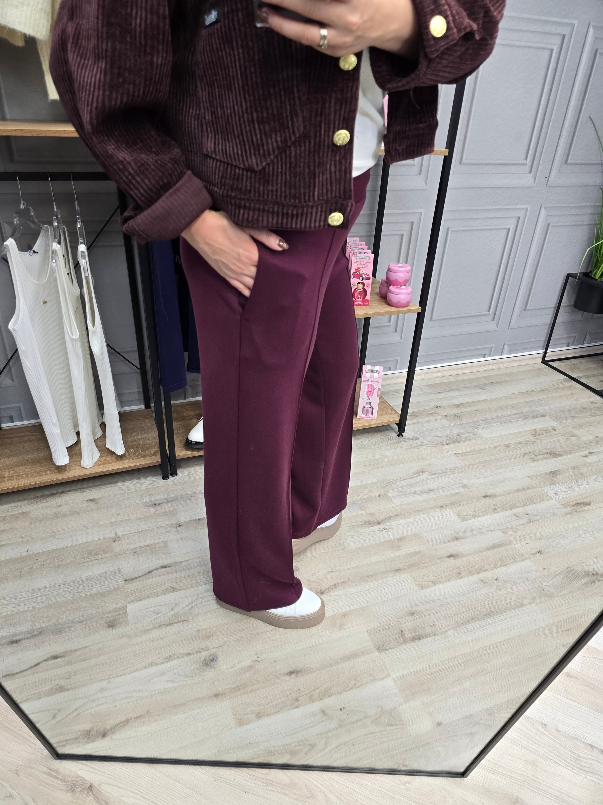 Hose Breite Beine Agnes Burgund Minouu