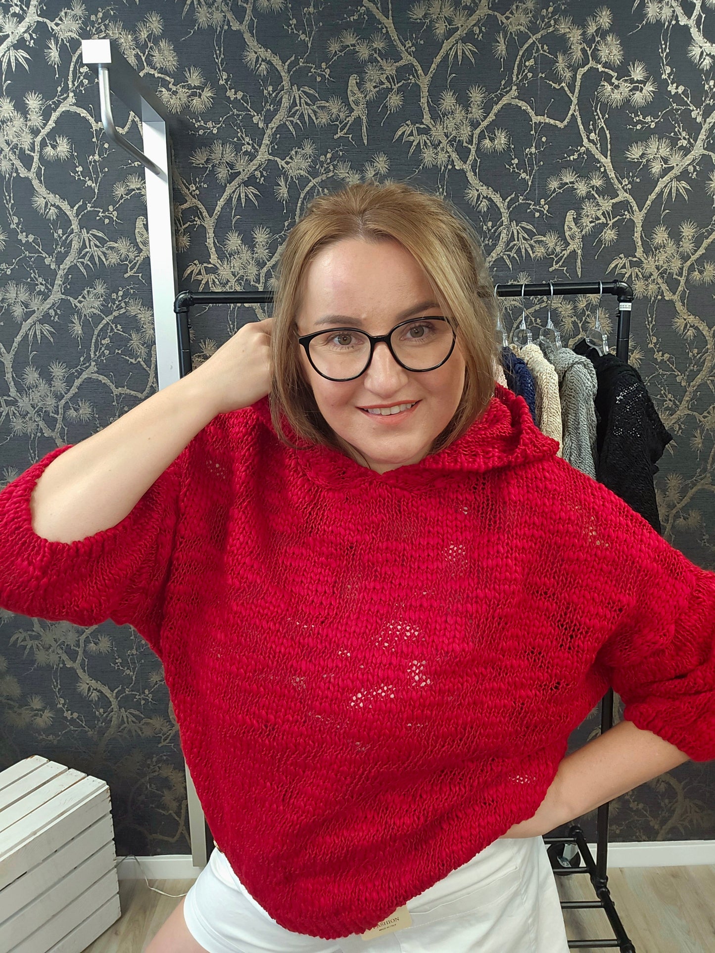 Pullover mit Kapuze gehäkelt Minouu rot Minouu