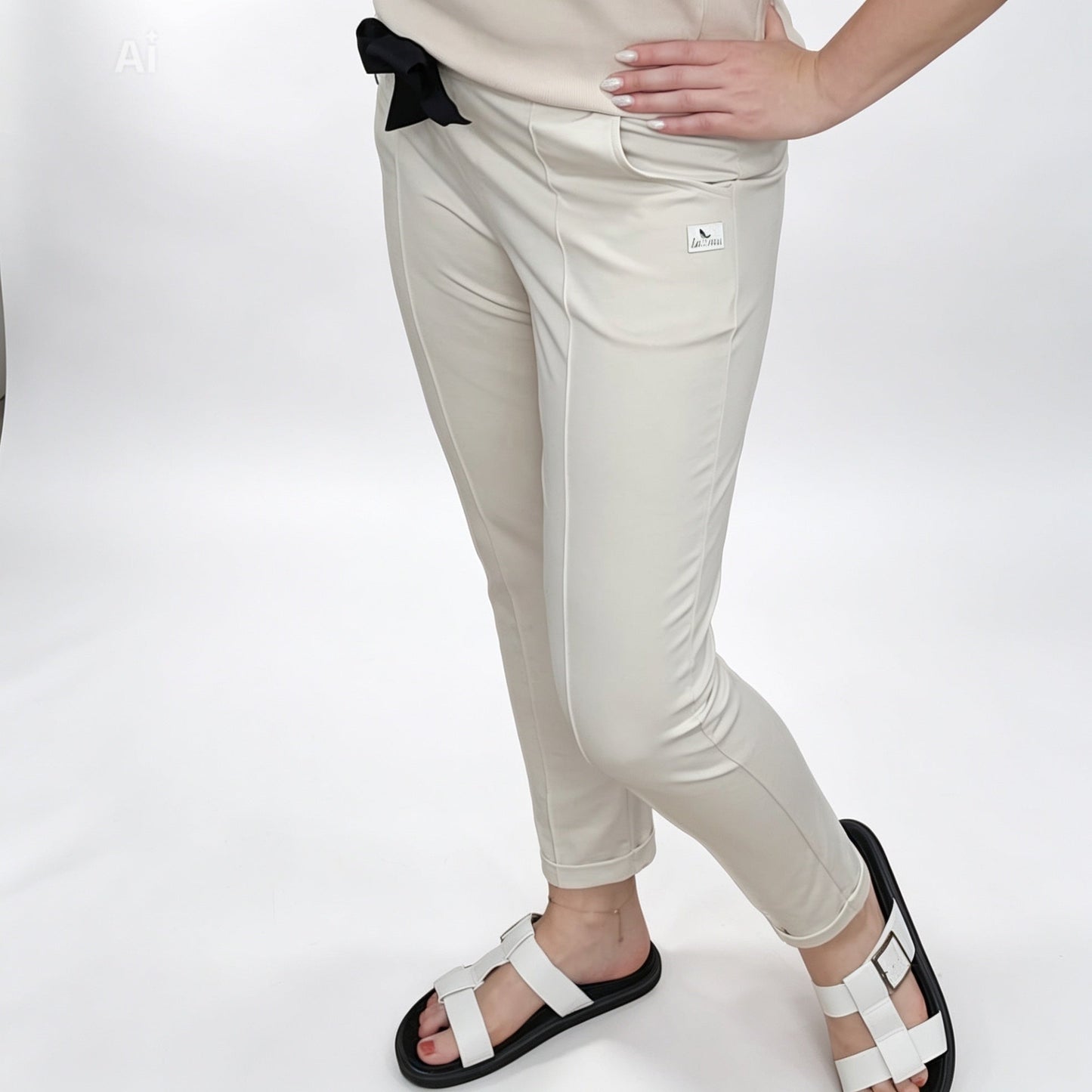 Zigaretten Hose la..mu hell beige la..mu